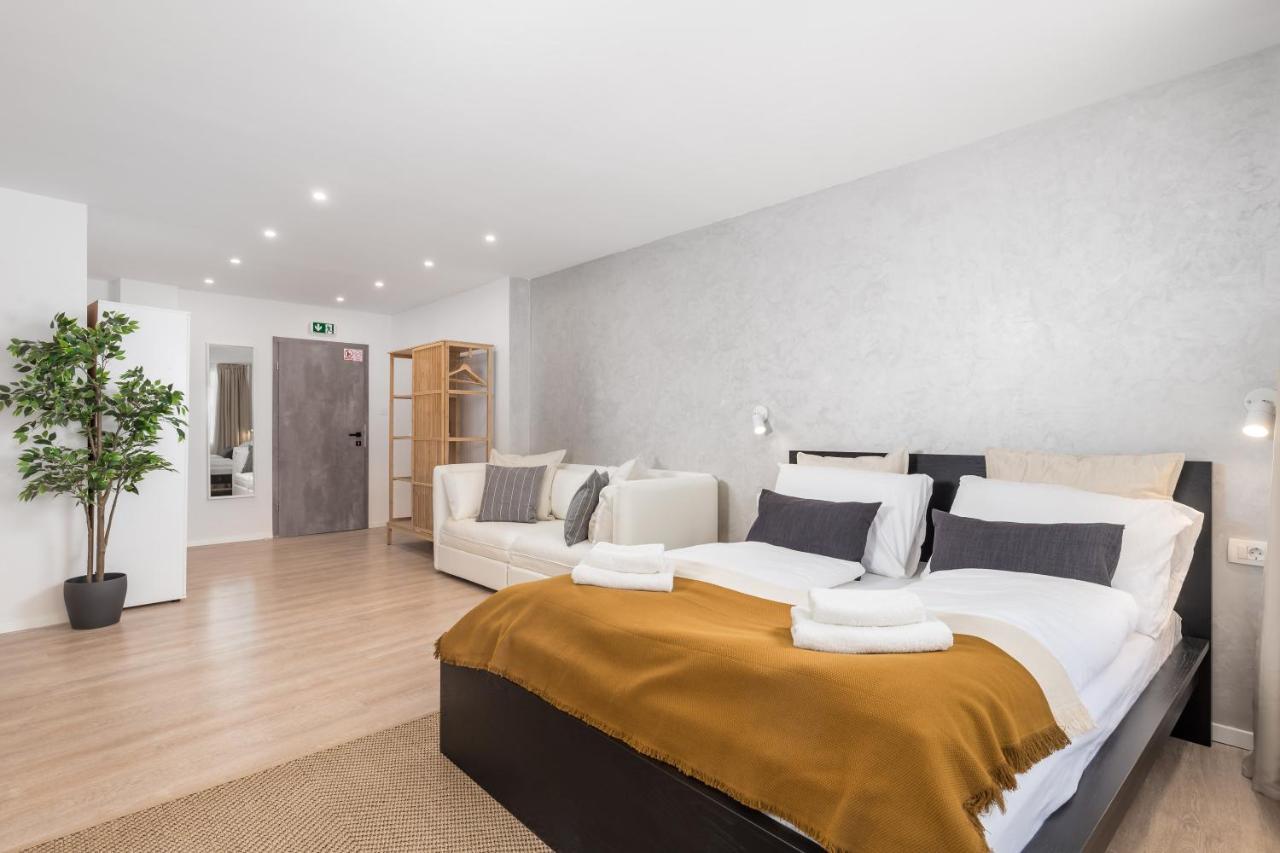 Molo Longo - Central Apartments & Rooms Риека Экстерьер фото