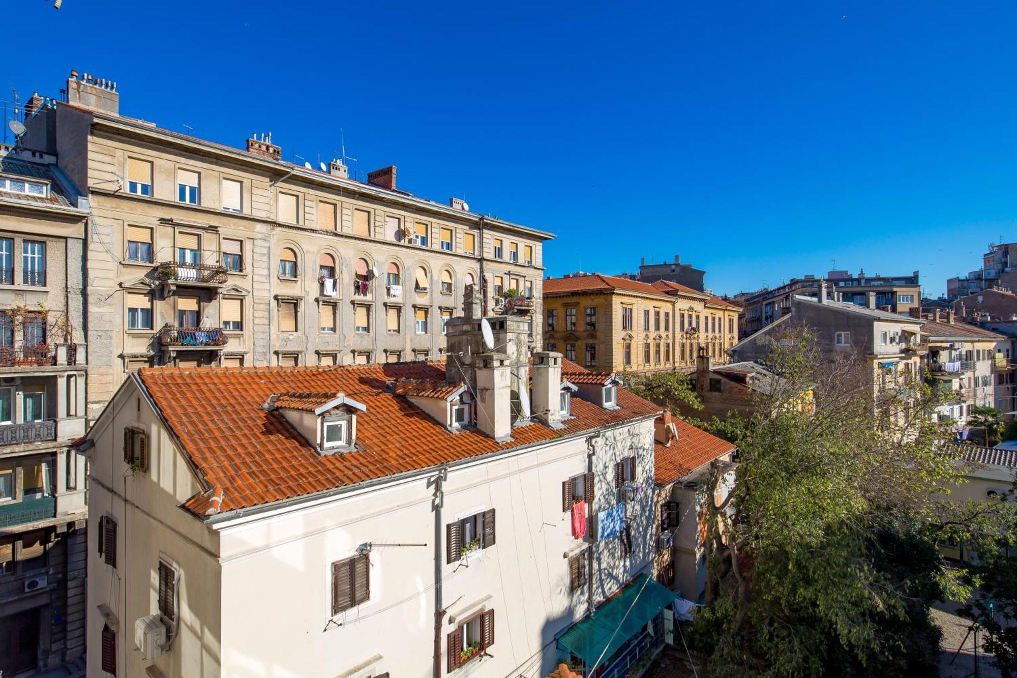 Molo Longo - Central Apartments & Rooms Риека Экстерьер фото