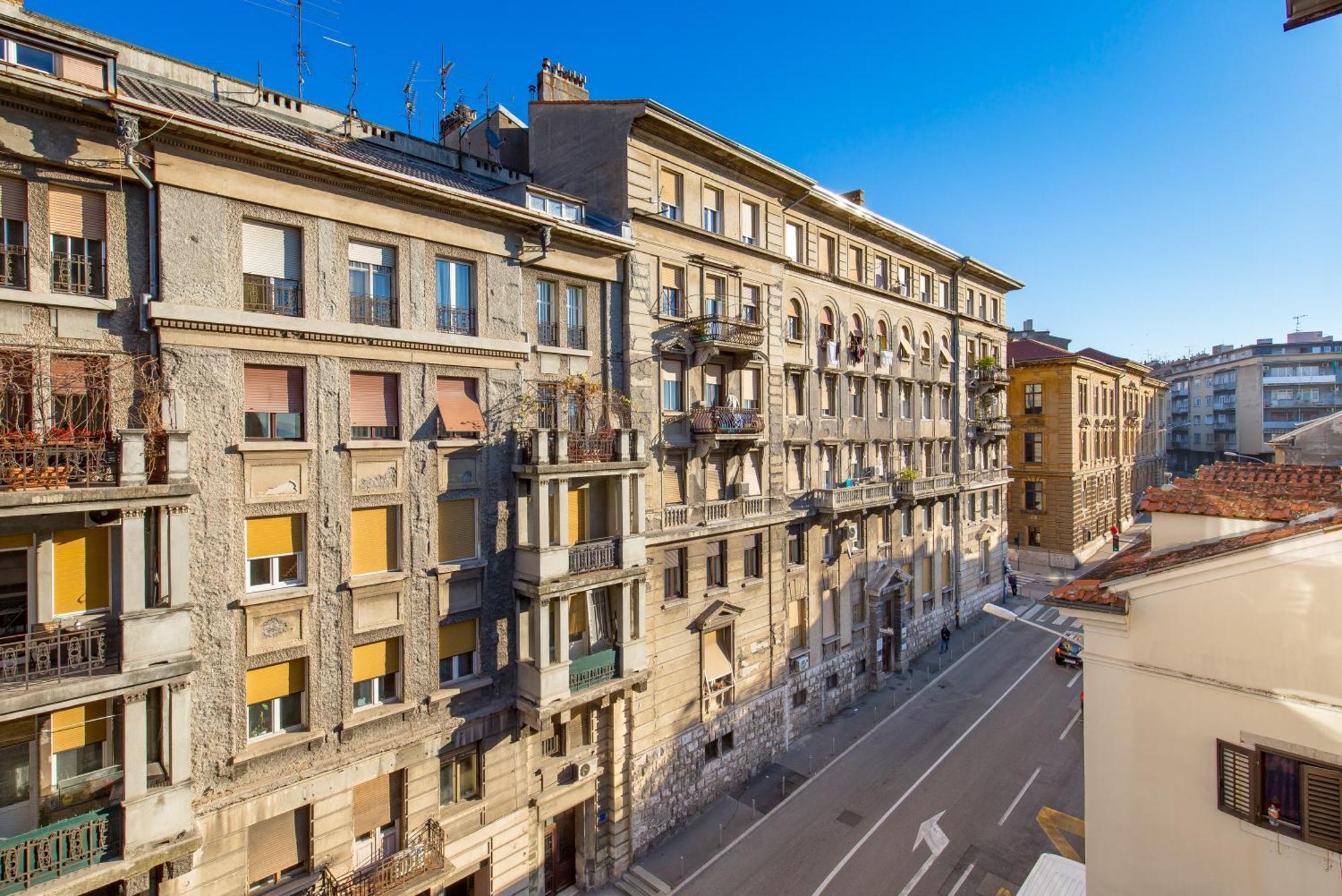 Molo Longo - Central Apartments & Rooms Риека Экстерьер фото