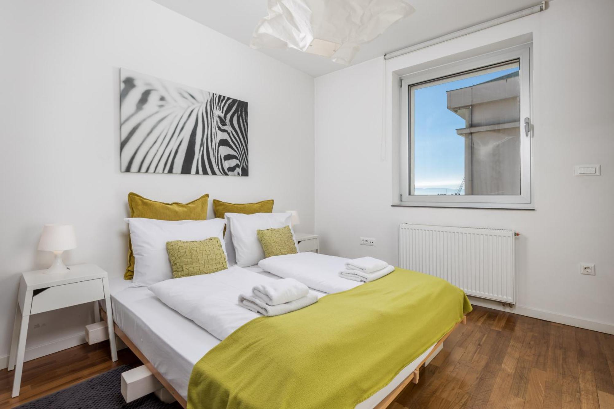 Molo Longo - Central Apartments & Rooms Риека Экстерьер фото